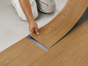 Lantai Vinyl Luxor: Kemewahan dan Ketahanan Modern Flooring